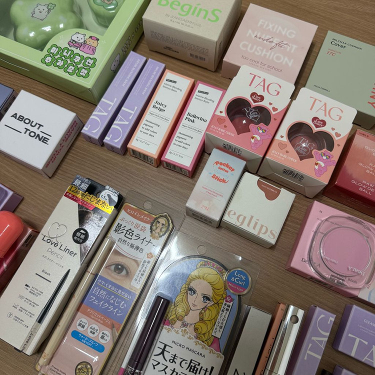 힌스 지베르니 태그 어뮤즈 투에이엔 투쿨포스쿨 쿠션 틴트 블러셔 팩트--3