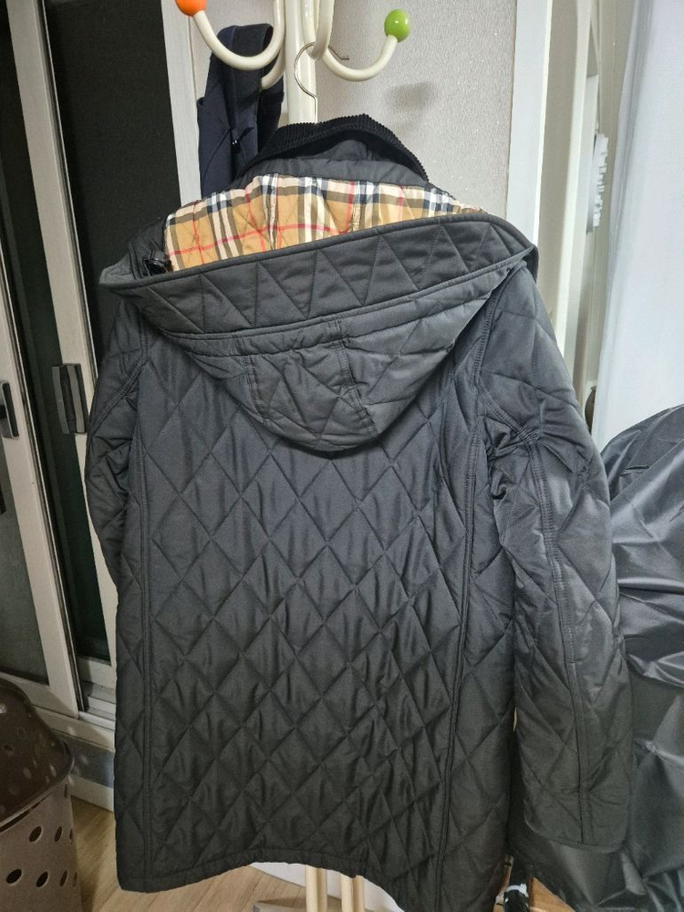 버버리 데레햄퀼팅코트 이미지