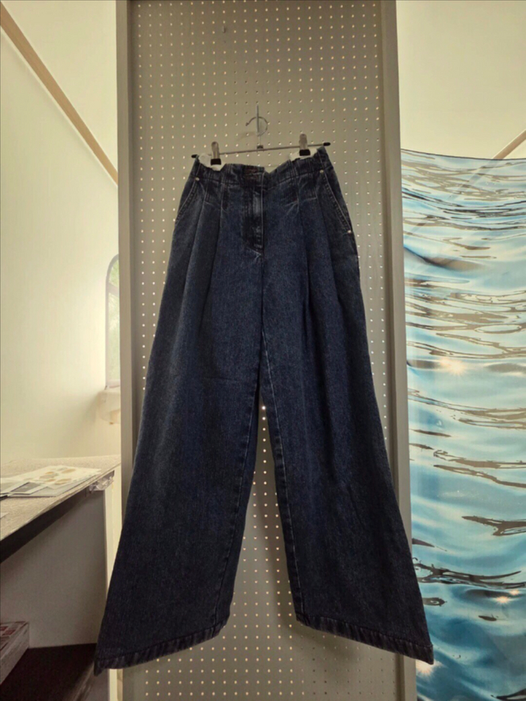 한섬 24fw 마인 mine 핀턱 와이드 데님 44-55--4