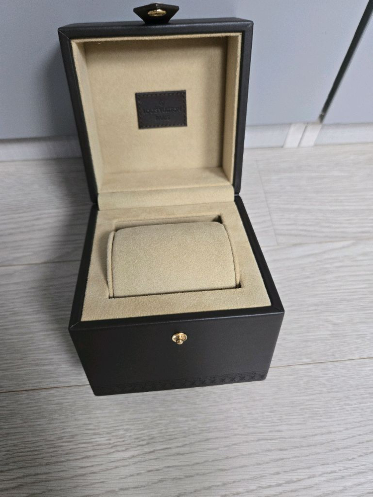 루이비통 시계 케이스 (정품) 이미지