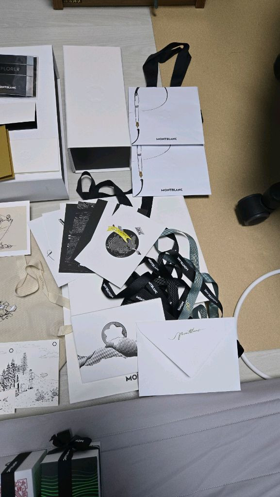 몽블랑 조디악 레드 말띠 르누아르 블루 게츠비 그린 스타워커그린 엘릭서퍼퓸 오렌지 블리썸 만년필잉크 판매합니다--4