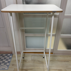 소프시스 스탠딩 책상 600x400