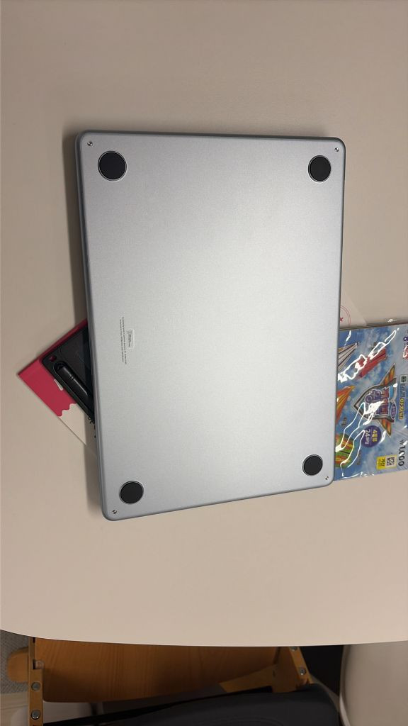 맥북 에어 M4 13 16/512--1