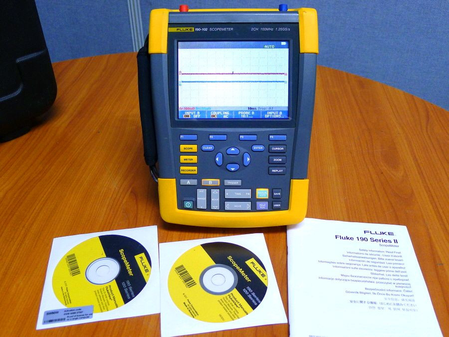 Fluke190-102 스코프미터 중고오실로스코프 +멀티미터겸용 이미지