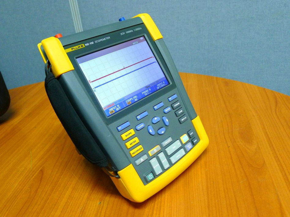 Fluke190-102 스코프미터 중고오실로스코프 +멀티미터겸용 이미지