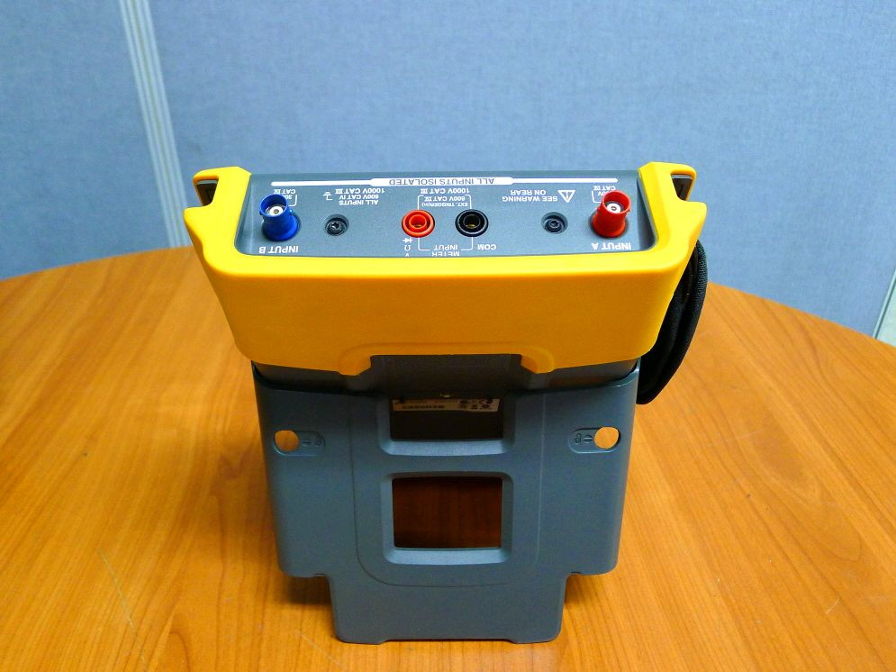 Fluke190-102 스코프미터 중고오실로스코프 +멀티미터겸용 이미지