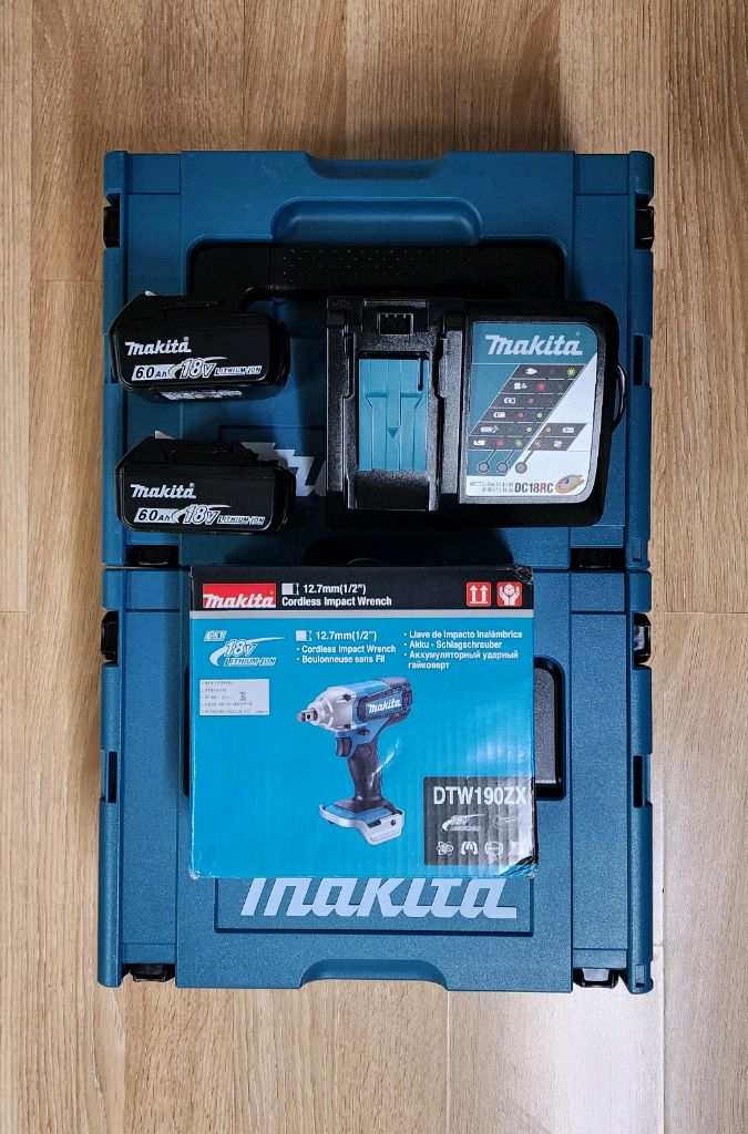 새제품/마끼다 18V 충전 임팩렌치/ DTW190 세트--6