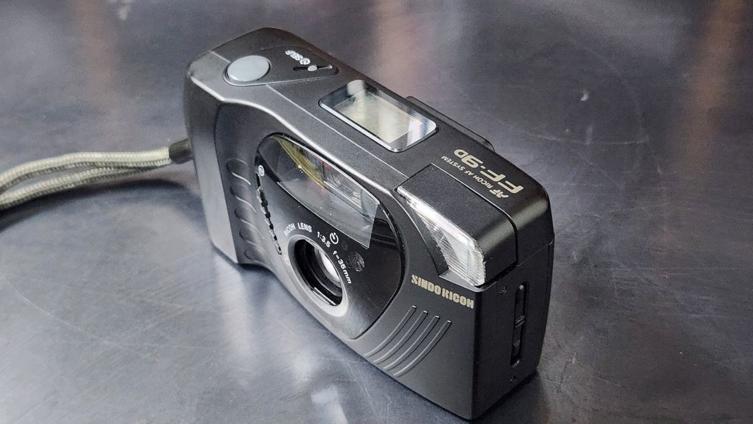 신도리코 FF-9D 필름 카메라 이미지