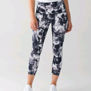 룰루레몬 Wunder Under HR Crop 6 사이즈 레깅스