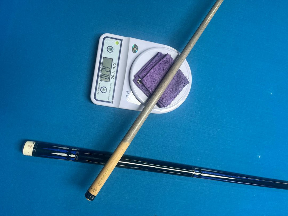 당구큐대 세트 이미지