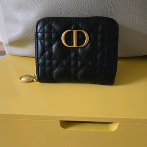 퀼팅 지퍼 반지갑