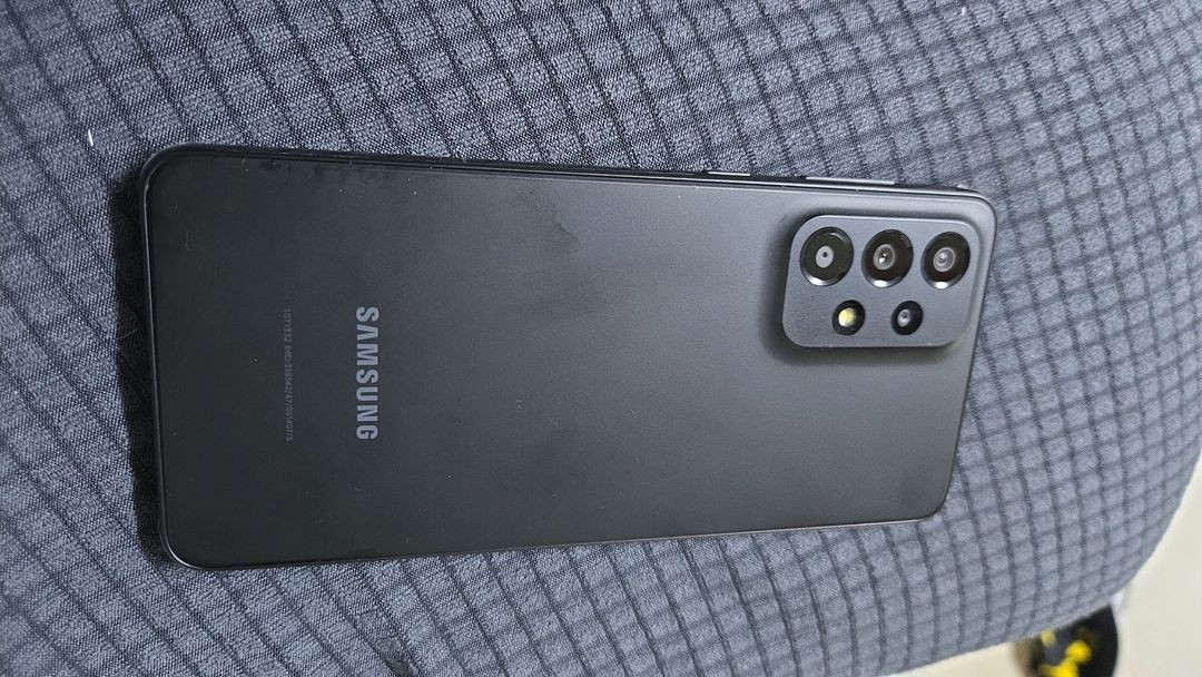 삼성 갤럭시 A33 블랙 + 젤리 케이스--1