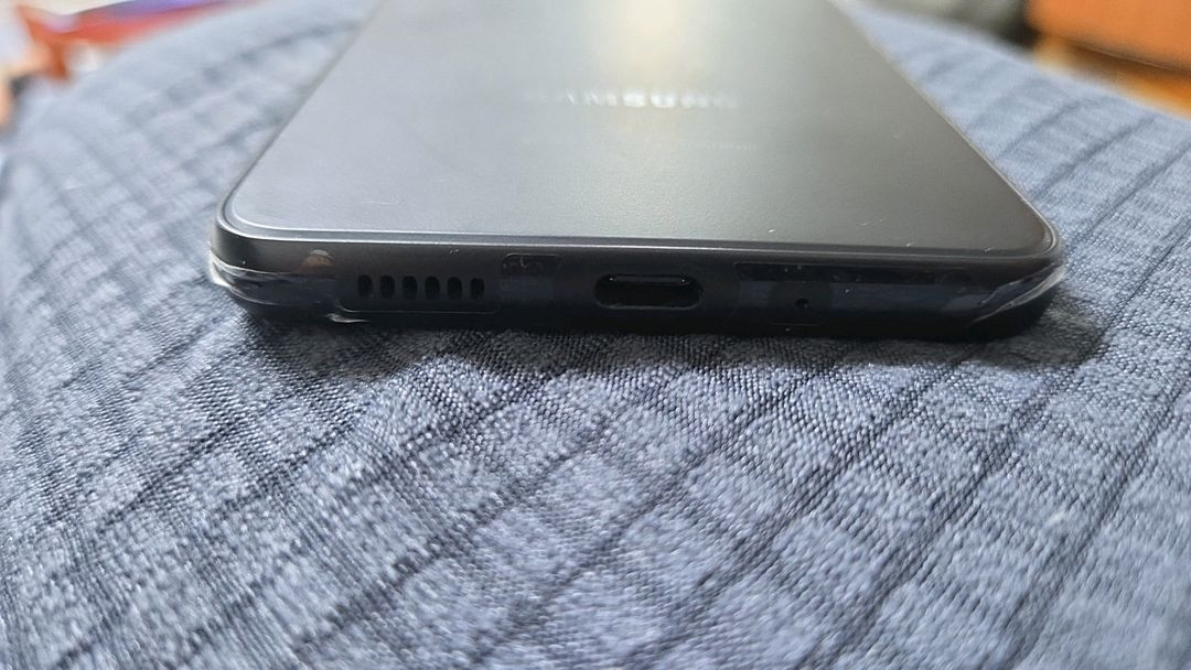 삼성 갤럭시 A33 블랙 + 젤리 케이스--3