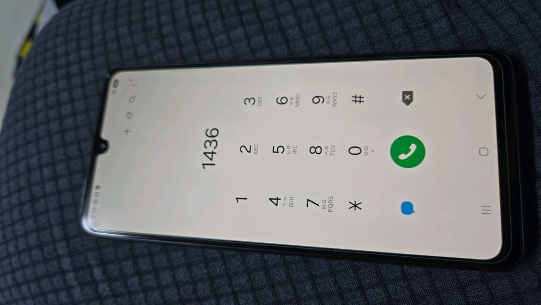 삼성 갤럭시 A33 블랙 + 젤리 케이스--4