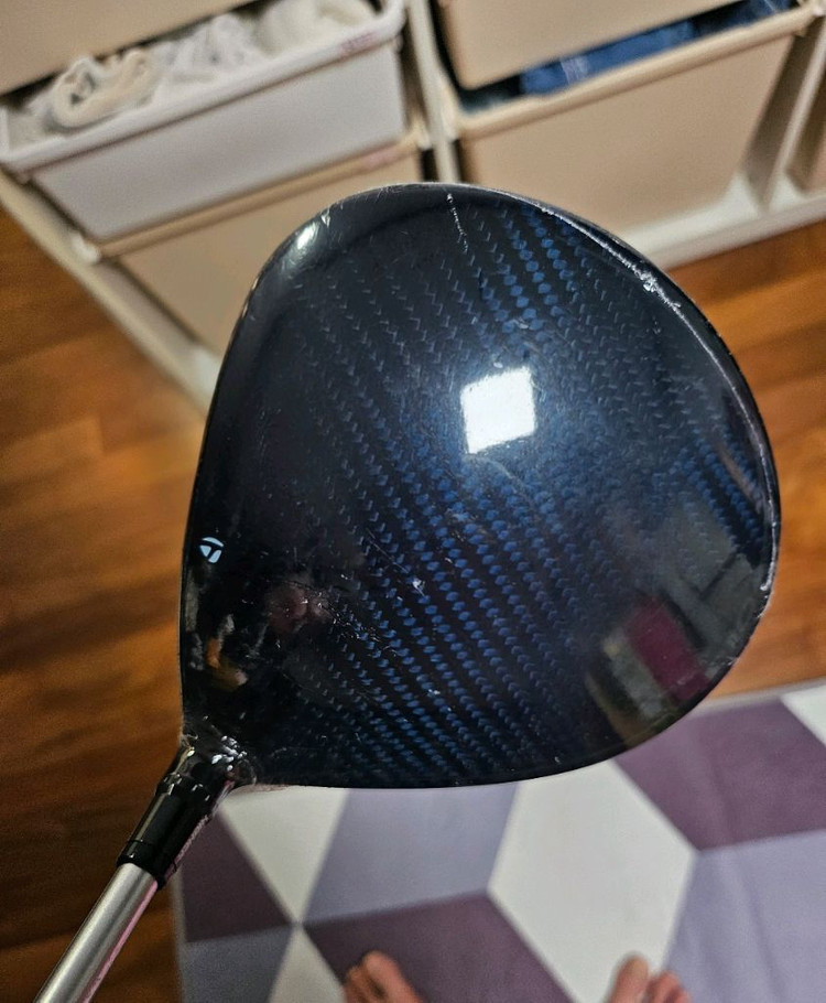 테일러메이드 qi10max 여성용 한정판 새상품--1