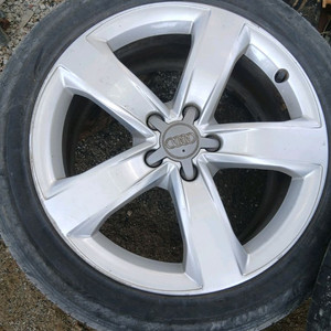 아우디A6 18인치 휠타이어 4짝모두 27만원
