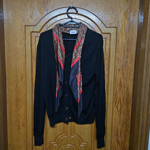 버버리 66 스웨터