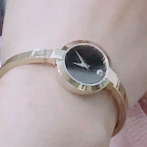 삽니다.모바도 여성시계 구합니다