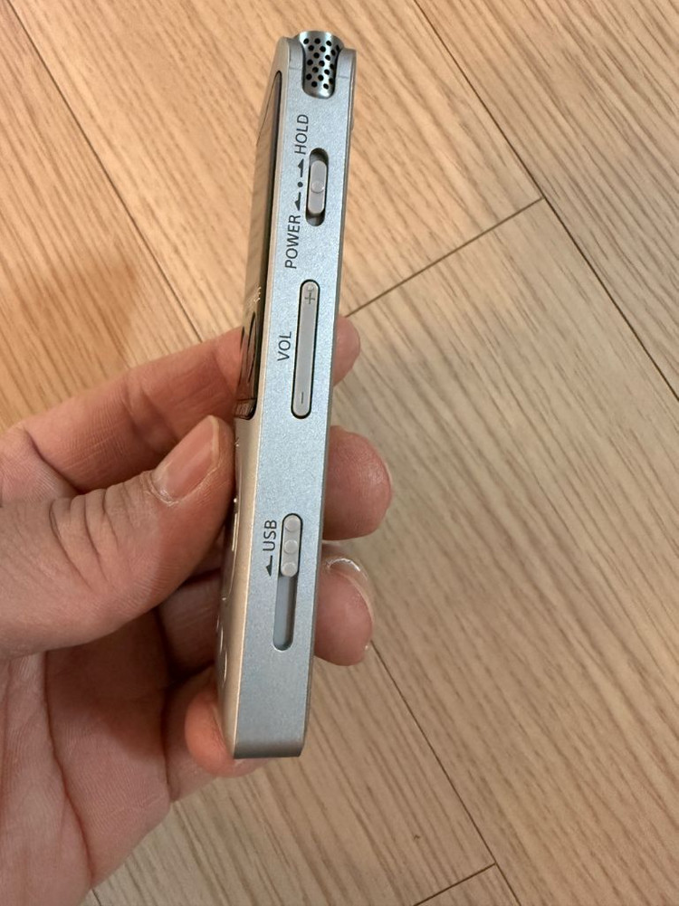 소니 녹음기 ICD-UX570F 택포 이미지