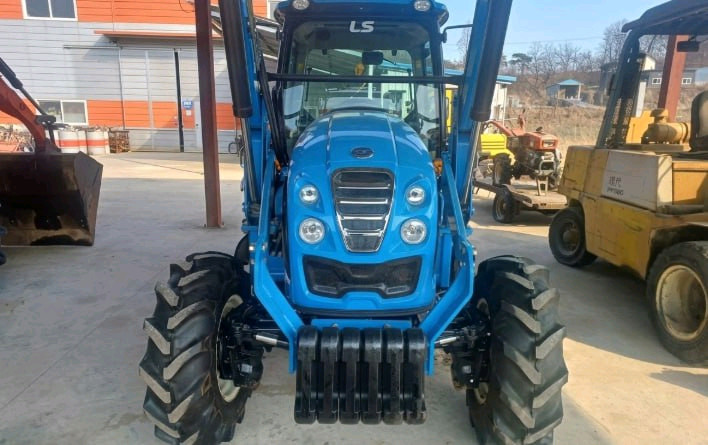 LS 트랙터 XR4155 이미지