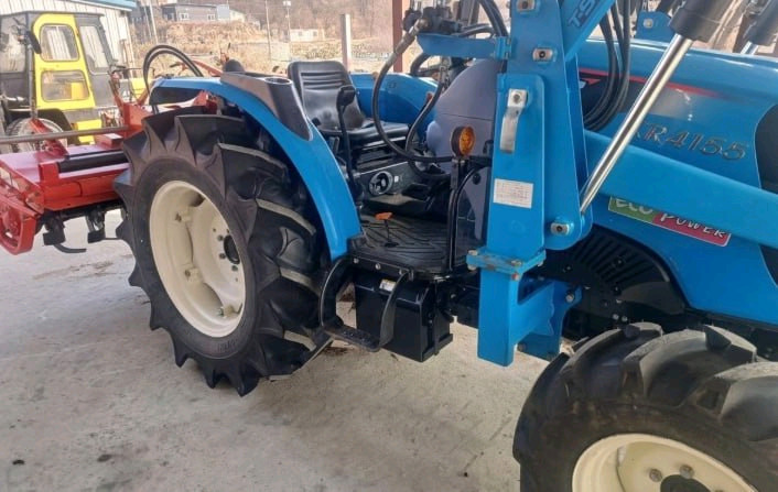 LS 트랙터 XR4155 이미지