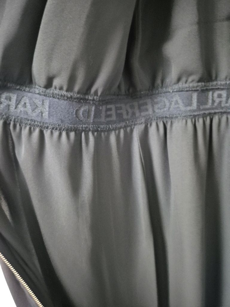 칼라거펠트 집업 주름원피스77사이즈블랙.지퍼가 2개 상하라 활동이--6