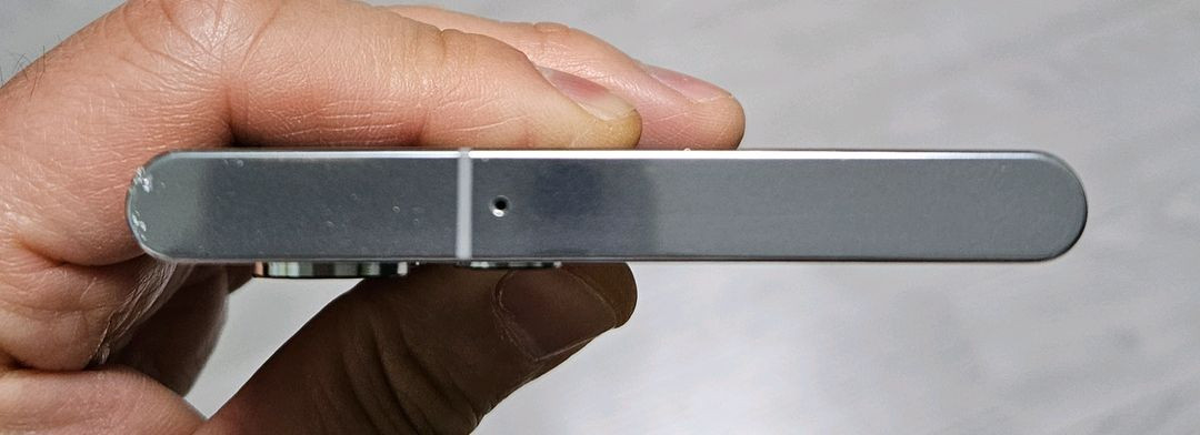 갤럭시 S22울트라 화이트 256GB 싸게 팝니다.--3