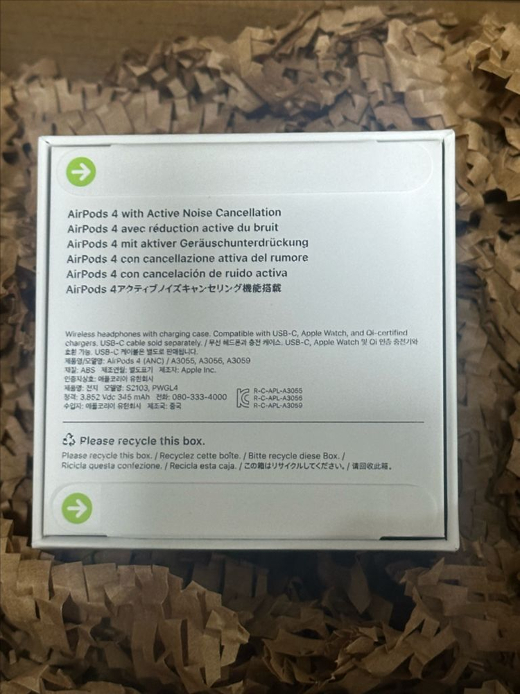 에어팟 4세대 노이즈캔슬링 미개봉 새제품--1