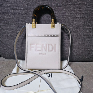 펜디 로고 선샤인 미니크로스백(새상품)