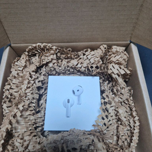 에어팟4 액티브 노이즈캔슬링 이미지