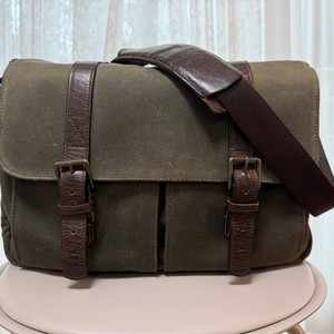 ONA 카매라가방 판매합니다