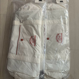 스타벅스 라코스테 멀티플백 아이보리