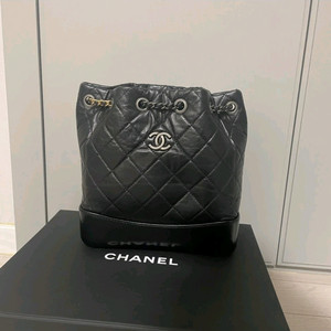 샤넬 가브리엘 백팩 스몰 블랙 풀구성 내장칩