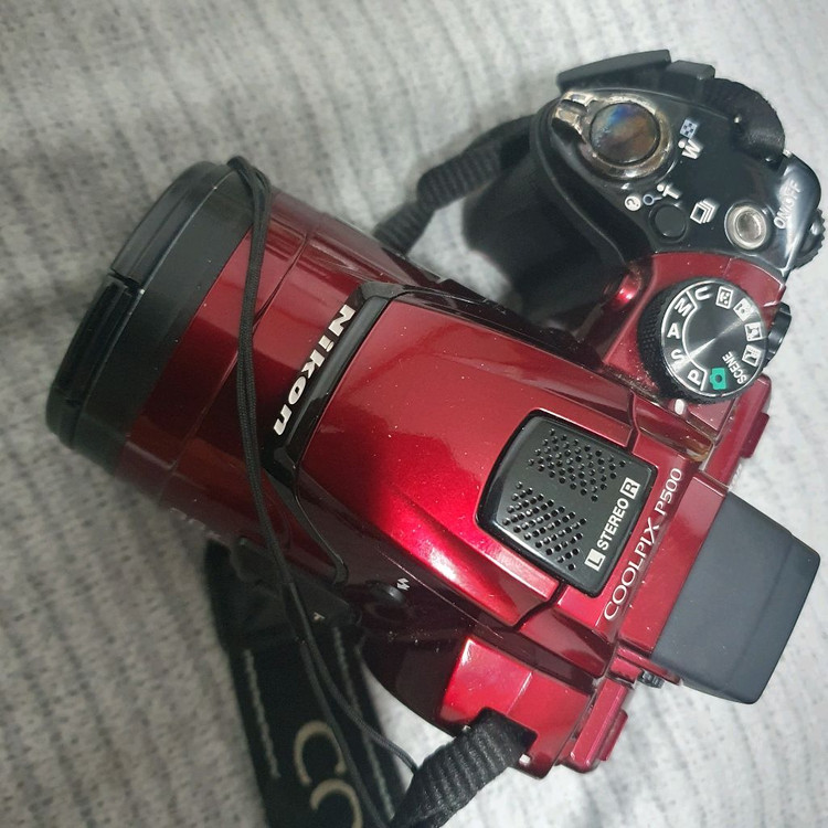 니콘 쿨픽스 p500 디지털 카메라 이미지