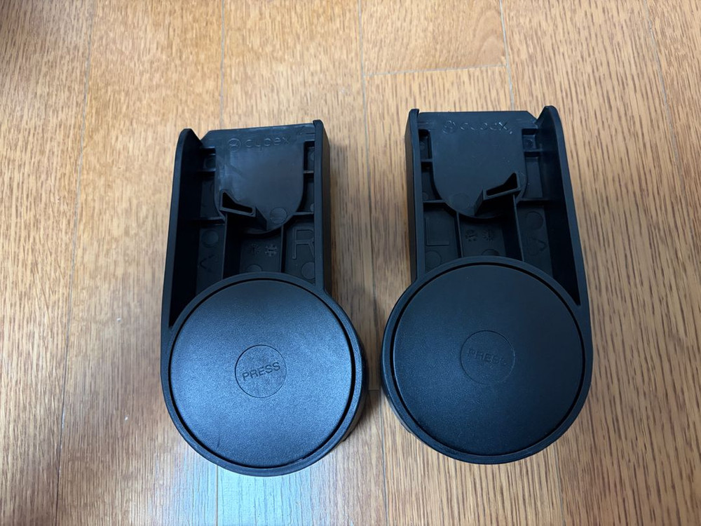 유모차 카시트 어댑터 이미지