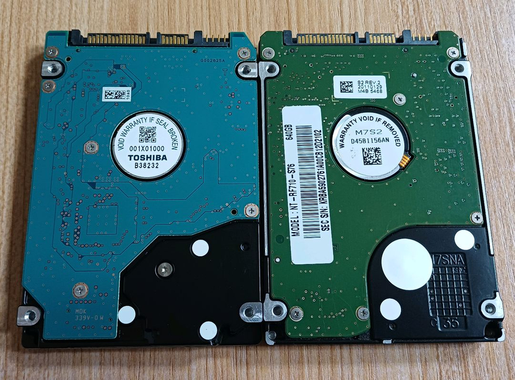 삼성, 도시바 하드디스크 2.5인치 hdd 640gb 2개 일괄--1