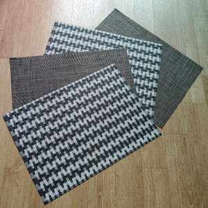 식탁 테이블 매트 깔개 / 칠리위치 화이트 블랙