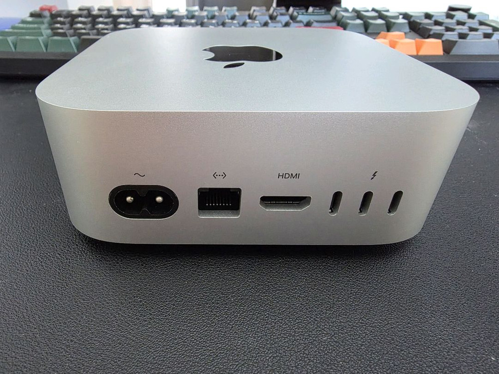 맥미니 M4 256GB 16GB RAM 이미지