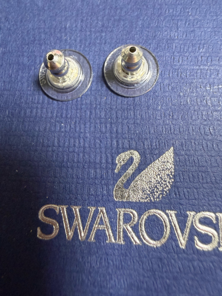 스와로브스키 하트 스터드 귀걸이--1