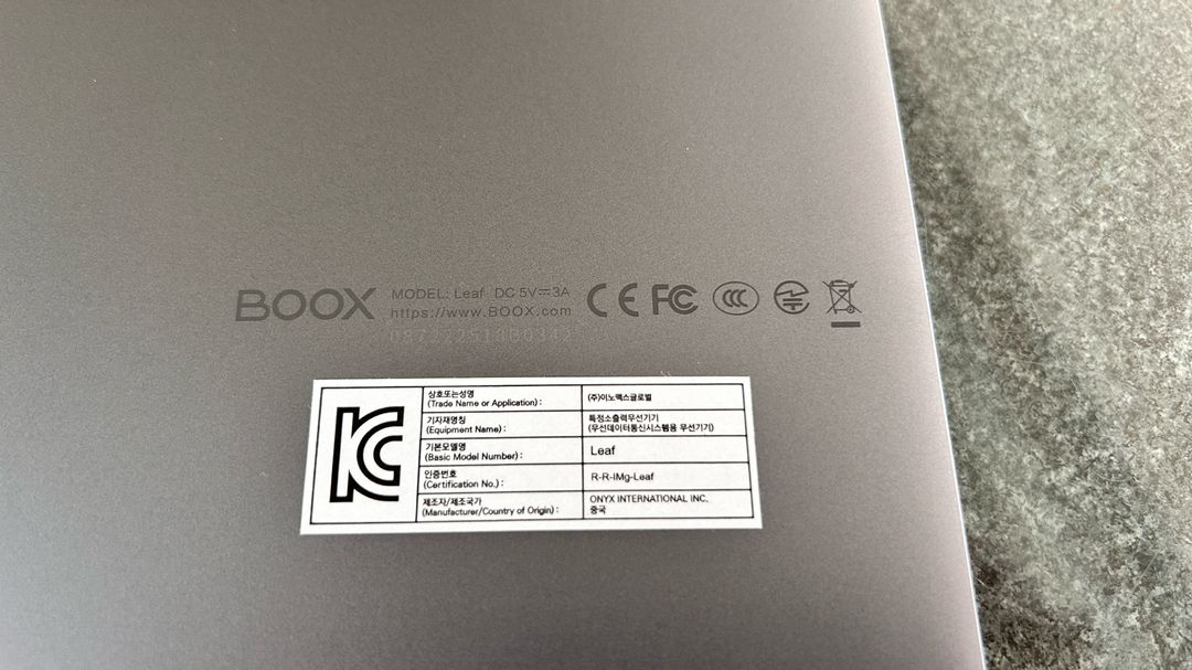 오닉스 북스 리프 Leaf 1 이북 리더기 + 전용 버튼 케이스--3
