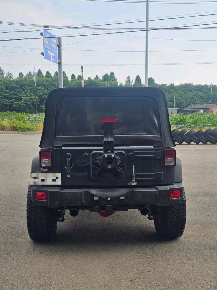 2016년 루비콘 풀튜닝차량 이미지