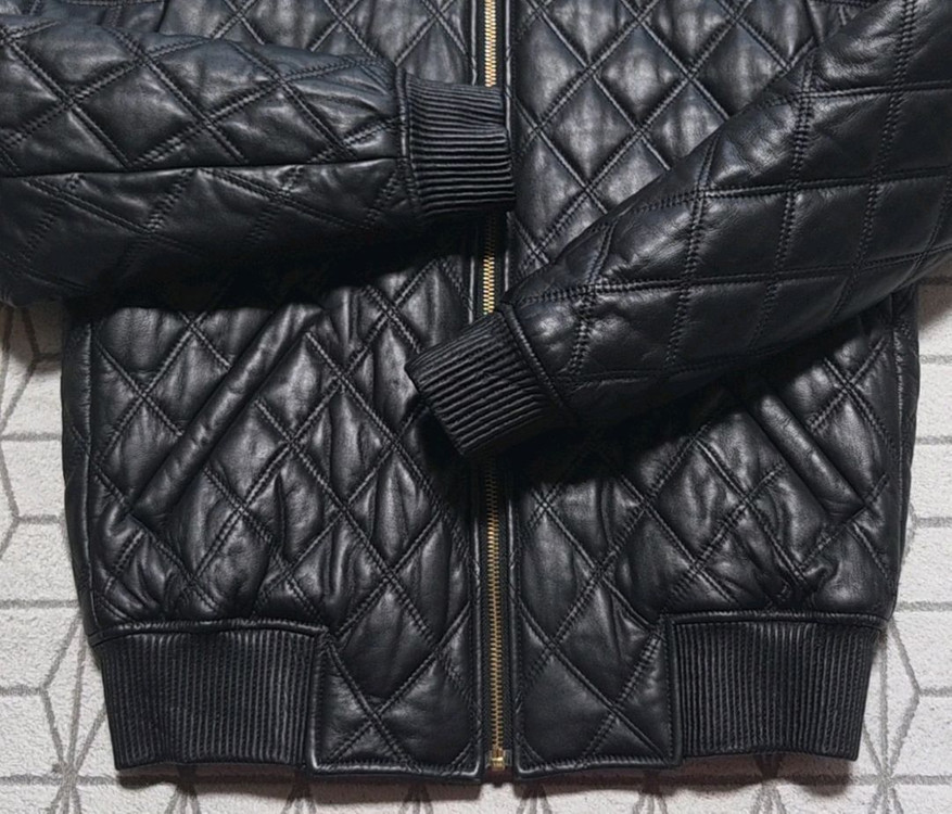 폴스미스 정품 여성퀼팅 양가죽자켓 판매합니다.--5