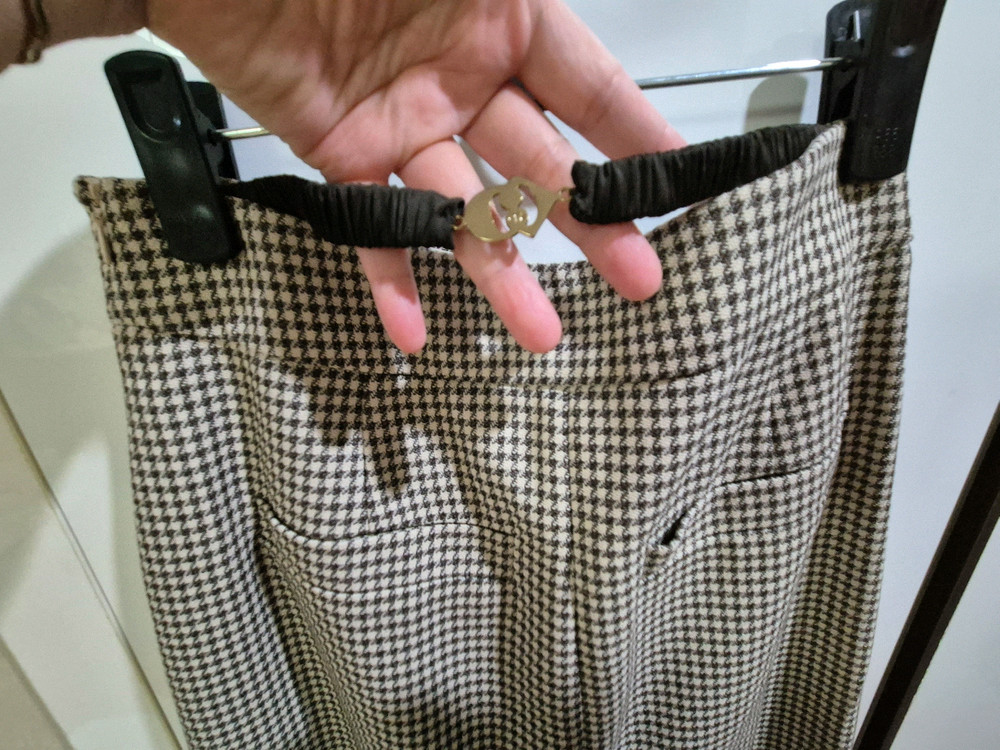 럭키슈에뜨 러플 롱스커트36--6