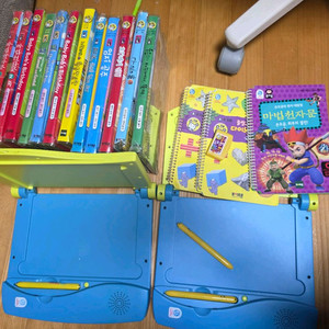 토이트론퓨처북 이미지