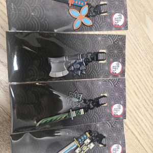 메가박스 귀멸의 칼날 일륜도 키링 세트 팝니다 새상품 이미지