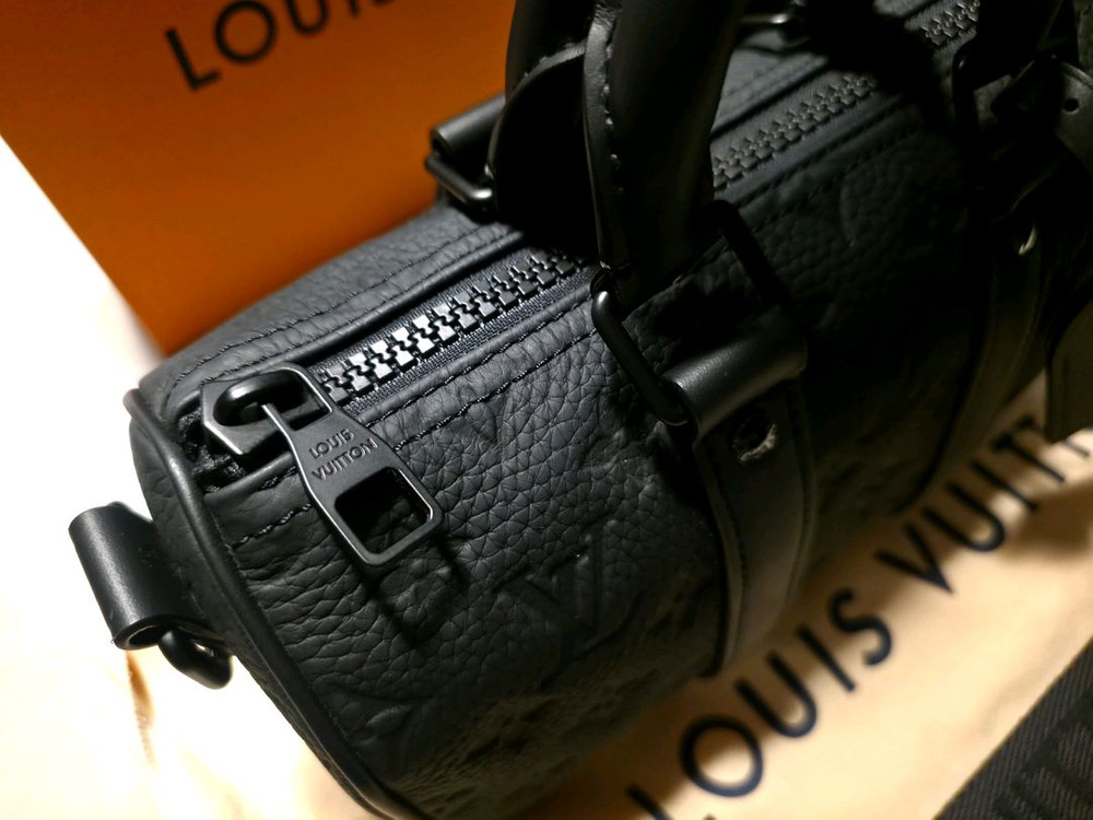 루이비통 키폴25 모노그램 토뤼옹 가죽 블랙 S급 판매합니다. LV M20900 이미지