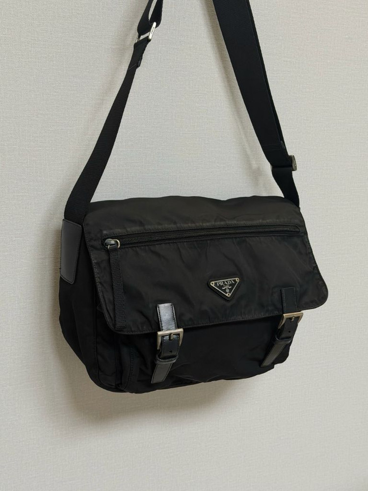 정품 프라다 포코노 나일론 크로스백 메신저백 숄더백--1