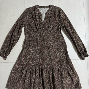 써스데이아일랜드 잔골지 플라워 패턴 원피스 S사이즈