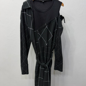 정품) 마쥬 블랙 체크 롱 셔츠형 절개 롱 원피스 1