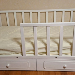 흰색 원목 아기 유아 침대